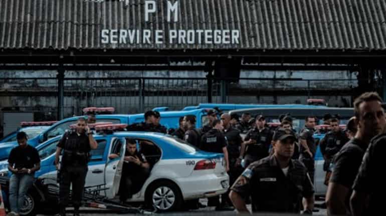 Fear of unrest looms in southeastern Brazil as police strike continues despite agreement