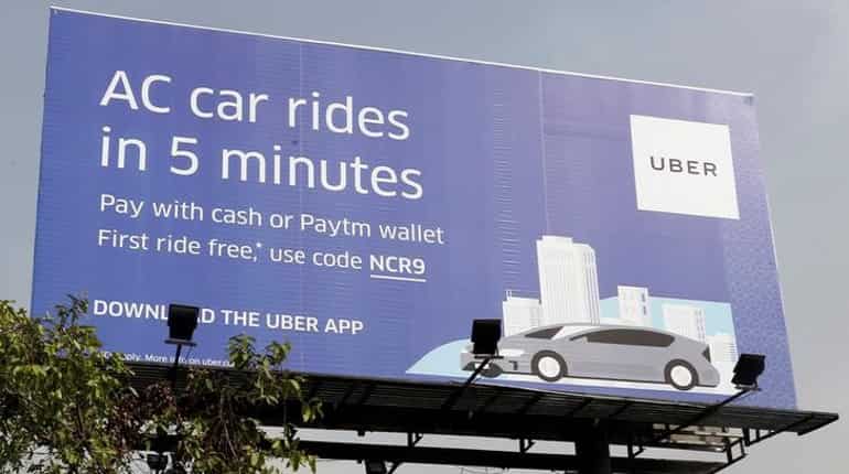 India: Drivers' strike paralyses Uber, Ola services in Delhi