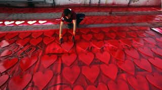 Opinion: Valentine's Day and ways millennials wish to pray, eat and love