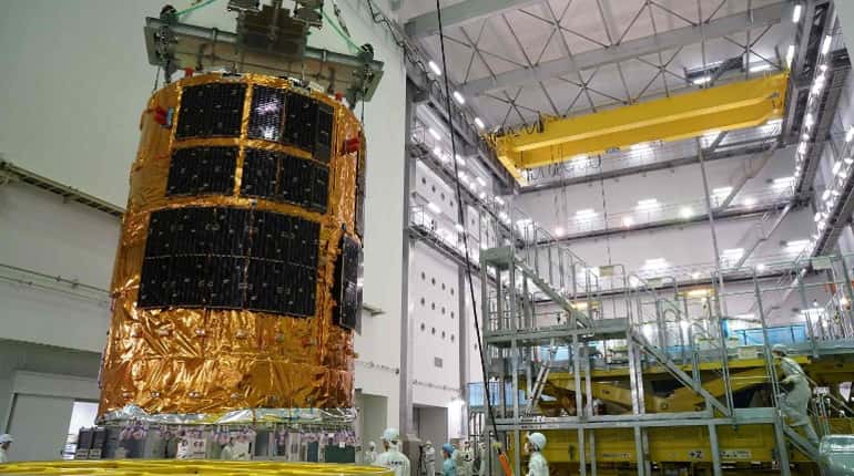 China's plans launch of first cargo spacecraft in April
