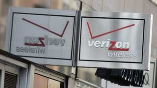 Verizon close to Yahoo deal, price cut of $250-350 million: Sources