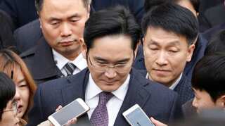 Samsung chief Lee arrested on corruption allegations