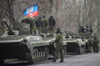 Russia allows entry, exit for people of pro-Kremlin regions