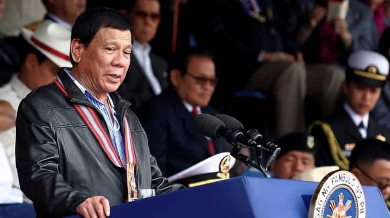 Philippines: Retired policeman says worked for 'death squad' under Duterte