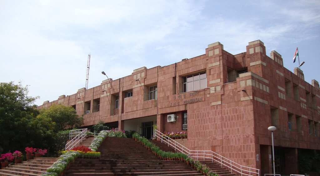 Congress leaders, students request Indian president to review JNU's new admission policy