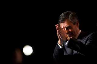 Beleaguered Fillon vows to fight on amid pressure to step down