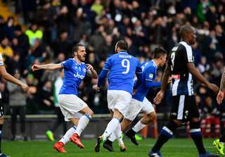 Juventus strive hard to earn point at Udinese, but stretch Serie A lead