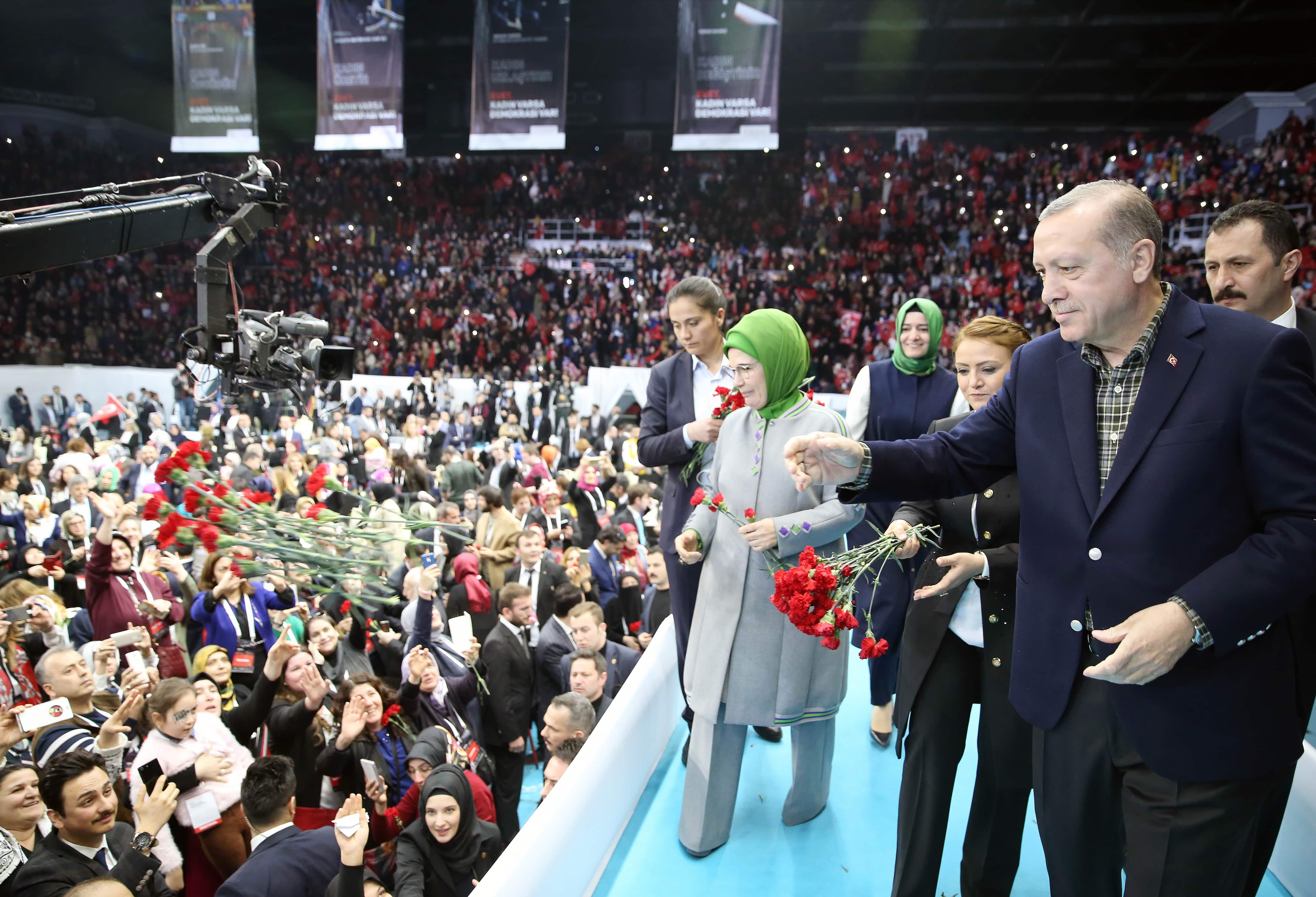 Erdogan says Germany continuing 'Nazi practices' after it bans 'Yes' rallies Erdogan says Germany continuing 'Nazi practices' after it bans 'Yes' rallies