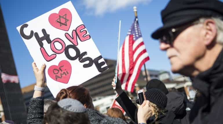 India raises 'deep concerns' over hate crimes, US assures 'speedy justice' India raises 'deep concerns' over hate crimes, US assures 'speedy justice'
