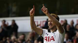 Tottenham, Man City keep up chase of Chelsea