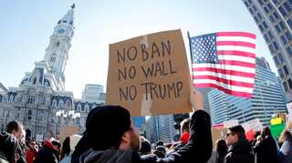 US mulls separating children of illegal immigrants from parents caught at Mexico border