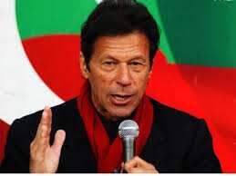 Imran Khan angers fans by calling Darren Sammy 'third class'