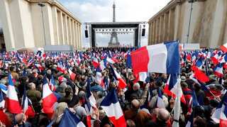 French far-right tests voters' appetite in regional elections