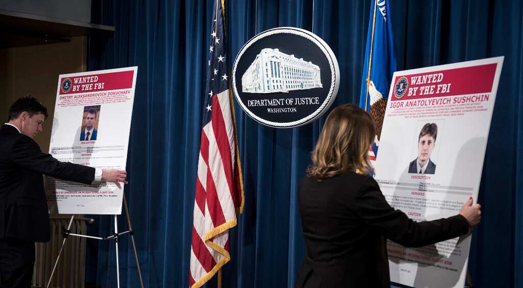 US Justice Department charges two Russian spies for hacking Yahoo accounts