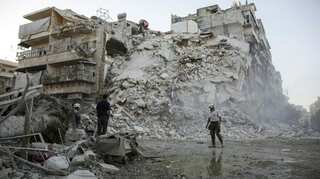 42 dead after air strikes hit mosque in northern Syria: Monitor