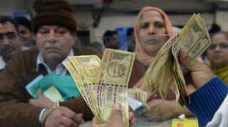 Why can't people deposit old notes till March 31? Supreme Court asks govt, RBI