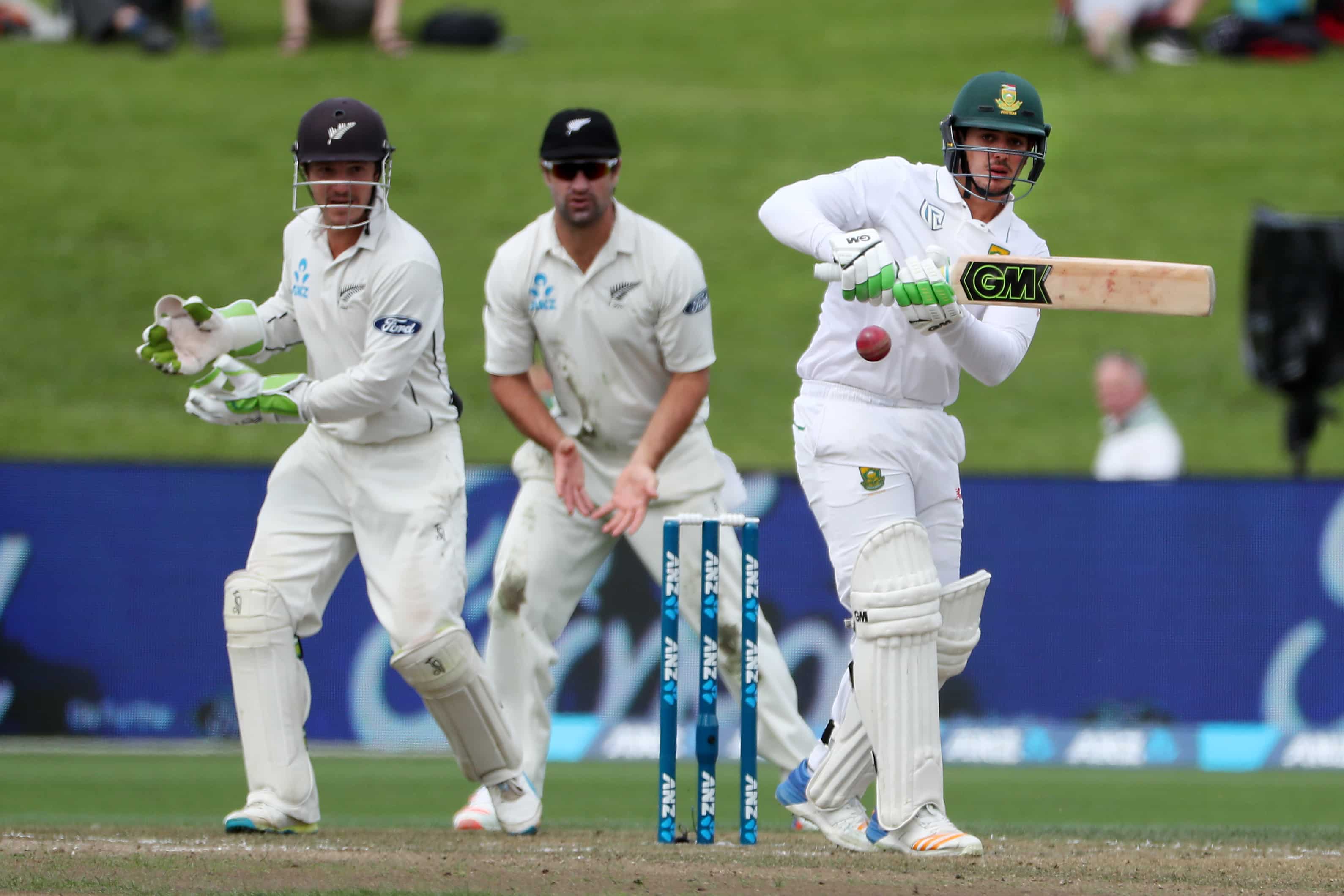New Zealand start strong after de Kock's blitzkrieg New Zealand start strong after de Kock's blitzkrieg