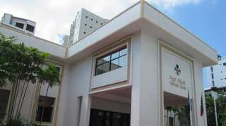 Maldives speaker survives impeachment vote