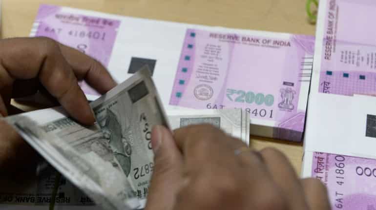 Rupee hits 6-month low on growth worries
