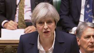 EU pushes October Brexit agreement, threatens no deal