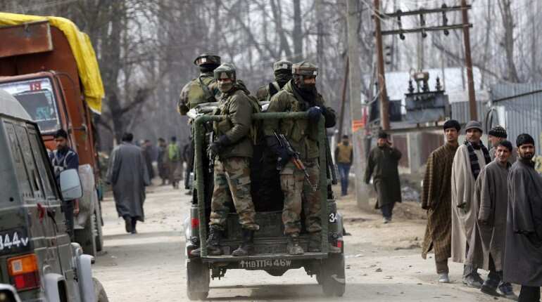 Kashmir: One policeman killed, 11 injured in grenade attack on CRPF near Srinagar