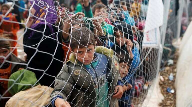 Number of people displaced from Mosul exceeds 300,000: United Nations