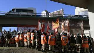 Clashes erupt as general strike paralyses Argentina