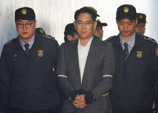 Samsung heir accused of bribery, perjury as trial opens