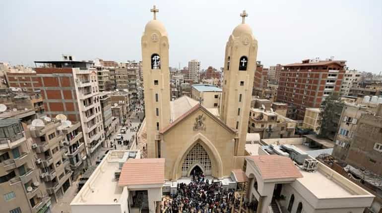 Twin suicide bomb attacks on churches rock Egypt on Palm Sunday