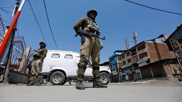 Voter turnout at 1.4% till noon in Srinagar repolling