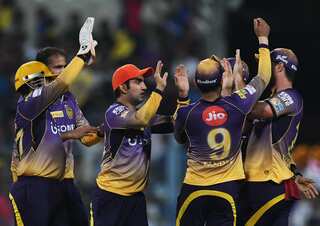 IPL: Narine, Kuldeep spin Kolkata to victory over Hyderabad