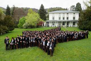 Charlie Chaplin fans set world record on birth anniversary