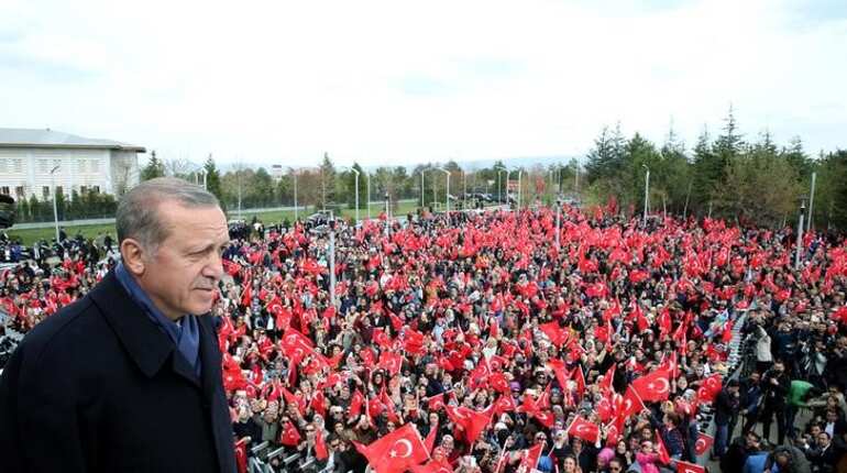Erdogan to referendum monitors: 'Know your place'