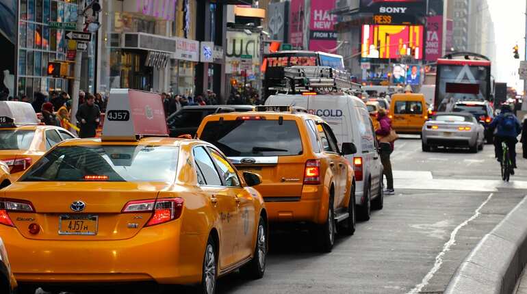 Sikh cab driver assaulted, turban knocked off by drunk passengers in US Sikh cab driver assaulted, turban knocked off by drunk passengers in US