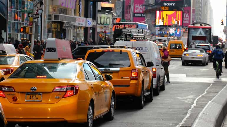 Sikh cab driver assaulted, turban knocked off by drunk passengers in US