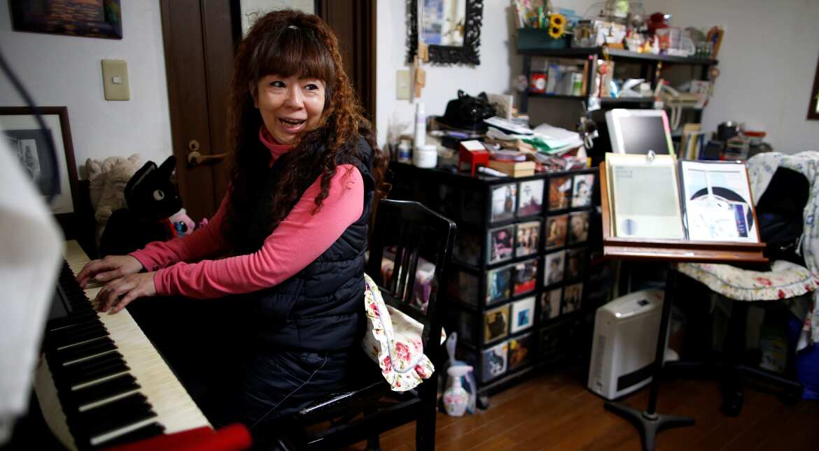 Life's illusions catching up with Japan's middle-aged 'parasite singles'