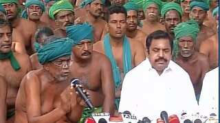 Tamil Nadu chief minister meets protesting farmers in Delhi