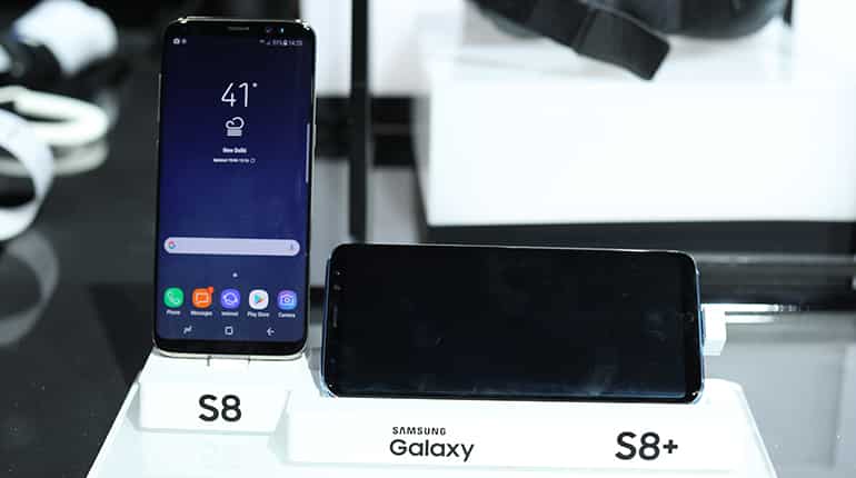 Samsung, Apple keep top spots in smartphone market Samsung, Apple keep top spots in smartphone market
