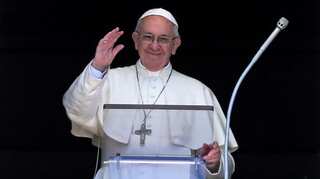 Pope gives TED talk, tells powerful leaders to 'act humbly'