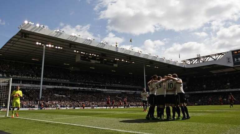 English soccer clubs raided in tax probe, several arrested