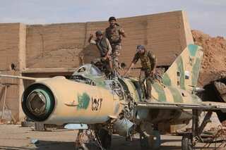 US coalition ousts IS from vital town in Syria as part of Raqqa offensive