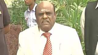 Ex-Calcutta HC judge Karnan writes letter to SC about 'anti-social element, terrorist' judges