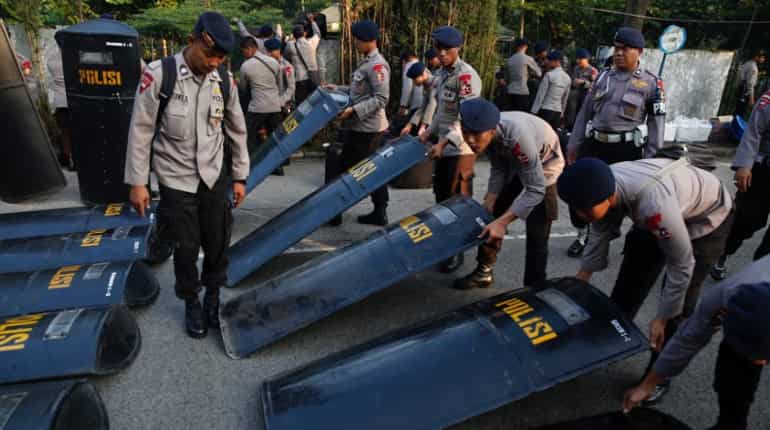 Jakarta court to decide if Christian gov is guilty of blasphemy