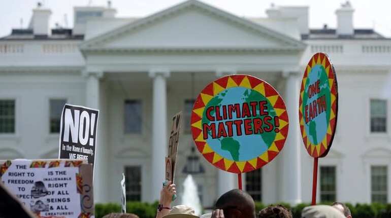 White House postpones decision on Paris climate deal