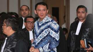 Supporters rally for Jakarta's jailed Christian governor