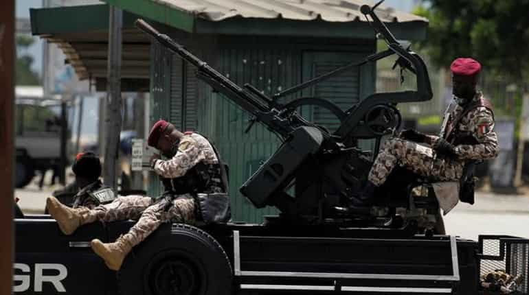 Ivory Coast on alert as army soldiers revolt Ivory Coast on alert as army soldiers revolt