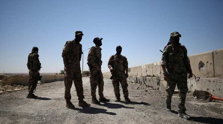 Syrian force 'tightens noose' on Islamic State in Raqqa: US-led coalition