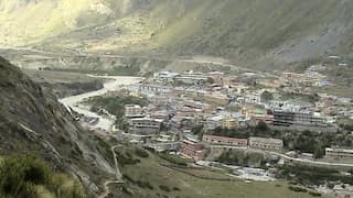Uttarakhand: Policeman warns about landslide, prevents tragedy