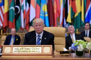 Trump in Saudi Arabia: US president calls for isolation of Iran