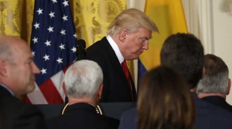 Trump asked top two intelligence officials to deny Russia collusion: Reports